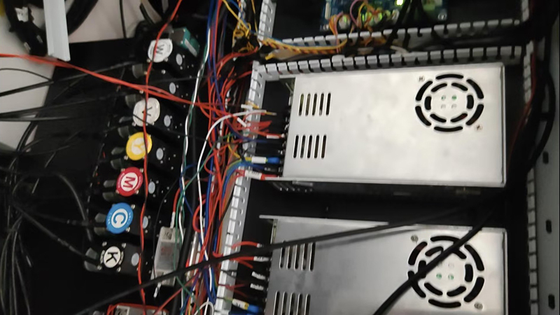 طابعة رفع ذات منصة متعددة الوظائف UV-H9060