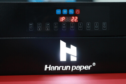 طابعة UV-H302 رول تو رول UV DTF