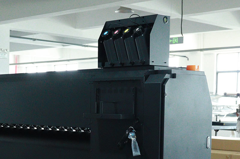 طابعة صناعية UV-H3204