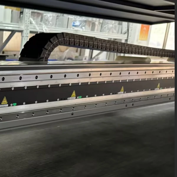 طابعة هجينة متعددة الوظائف UV-H1806S